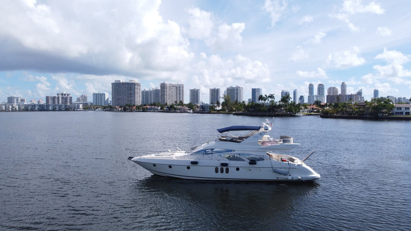 62 Ft Azimut - 13 People - Cool Life